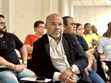 Imagem referente à notícia SMT em Treinamento